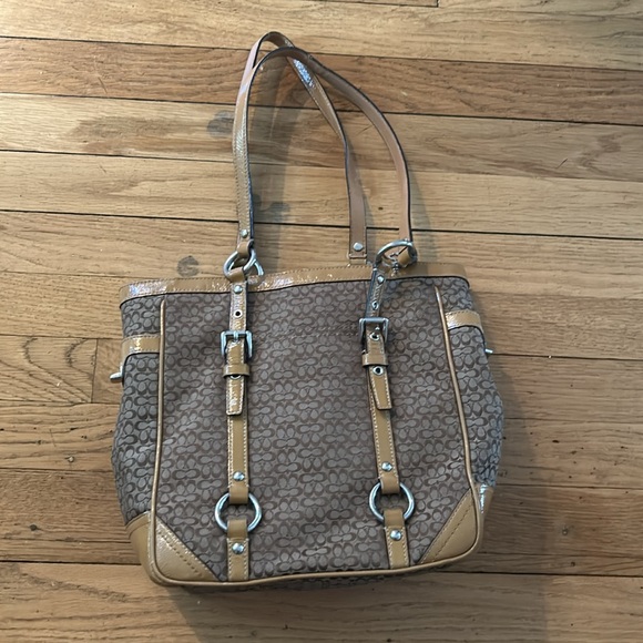 Coach purse - Picture 5 of 6